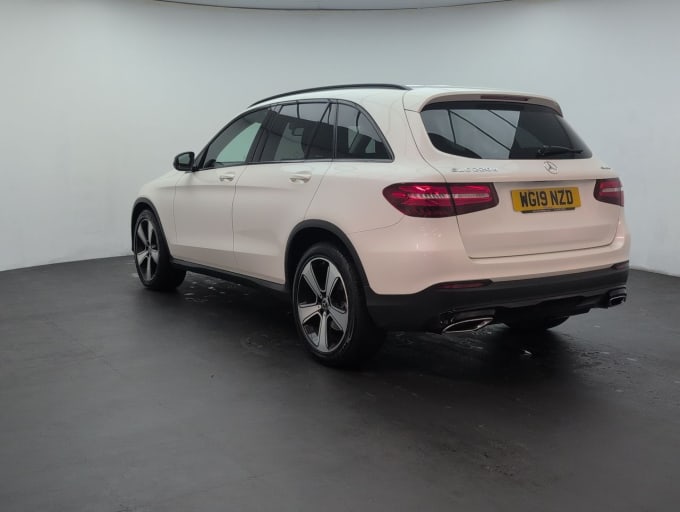 2025 Mercedes-benz Glc