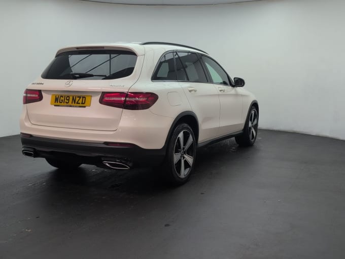 2025 Mercedes-benz Glc