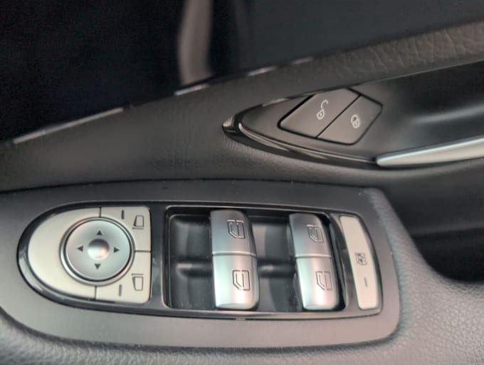 2025 Mercedes-benz Glc
