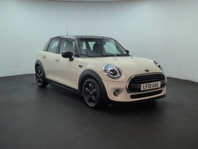 2025 Mini Hatch