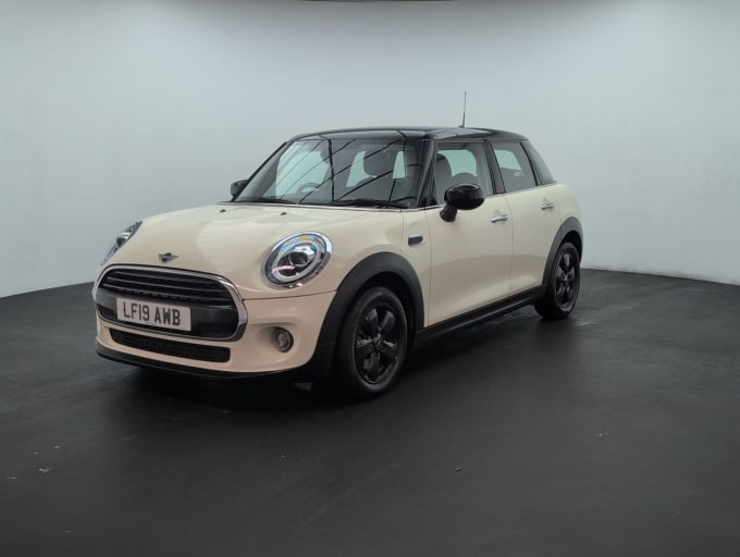 2025 Mini Hatch