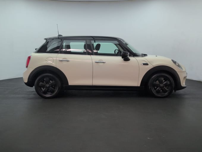 2025 Mini Hatch