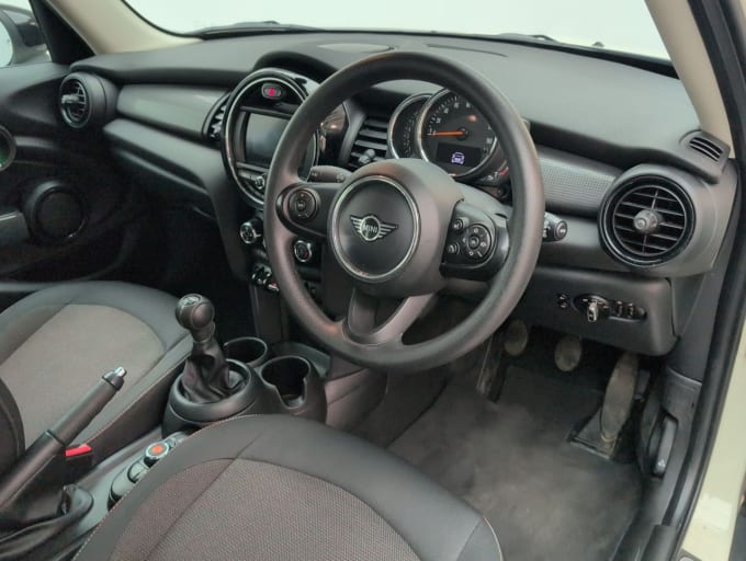 2025 Mini Hatch