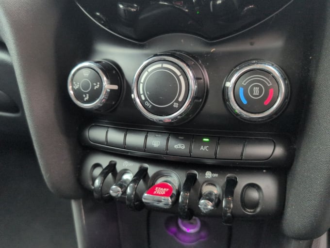 2025 Mini Hatch