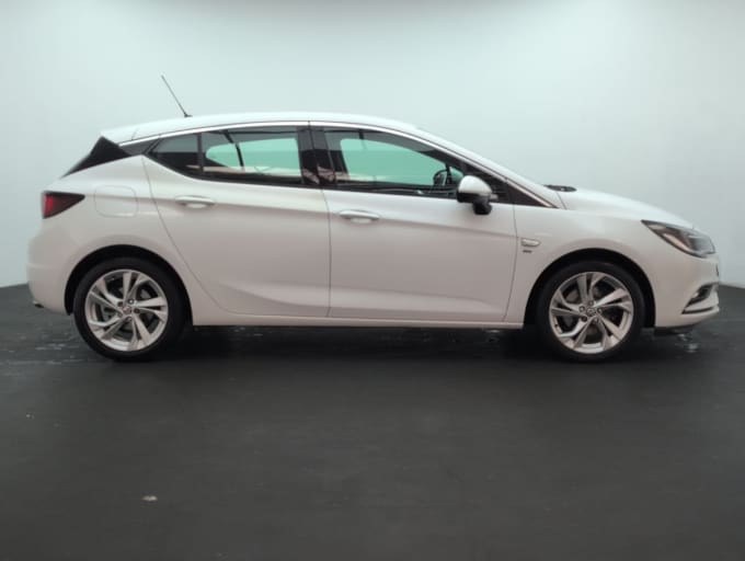 2025 Vauxhall Astra