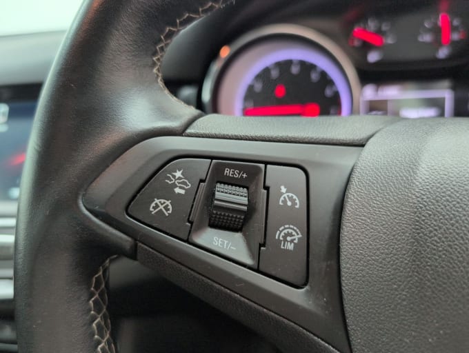 2025 Vauxhall Astra