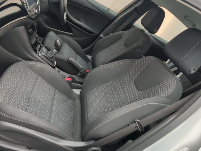 2025 Vauxhall Astra