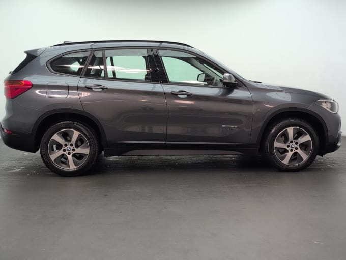 2025 BMW X1