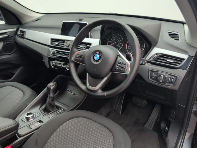 2025 BMW X1