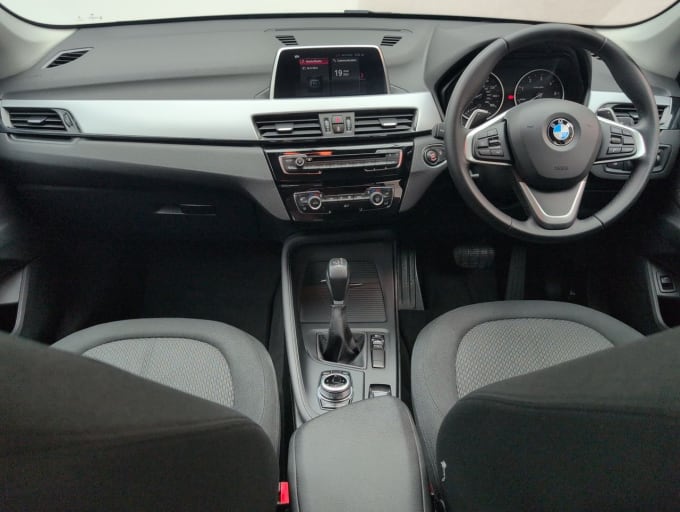 2025 BMW X1
