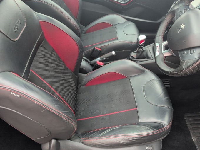 2025 Peugeot 208