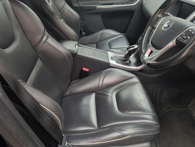 2025 Volvo Xc60