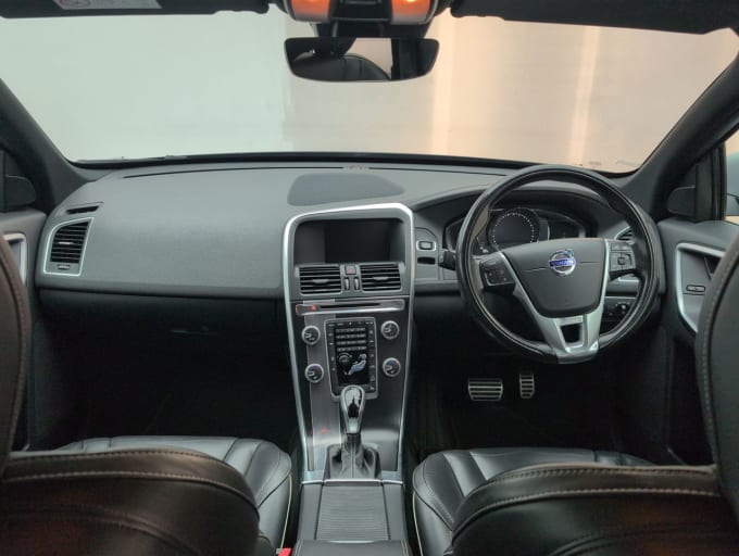 2025 Volvo Xc60