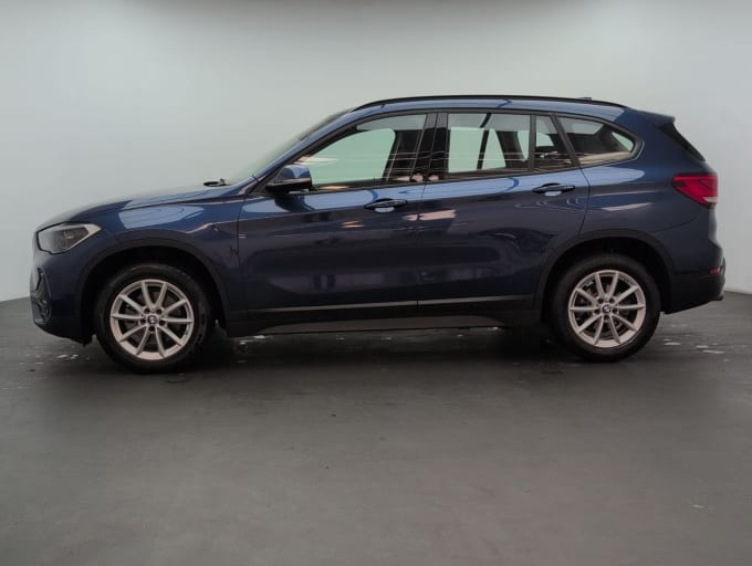 2025 BMW X1