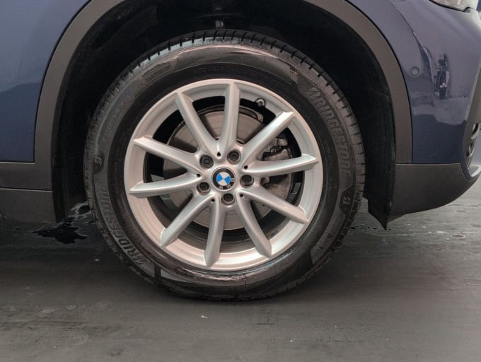 2025 BMW X1