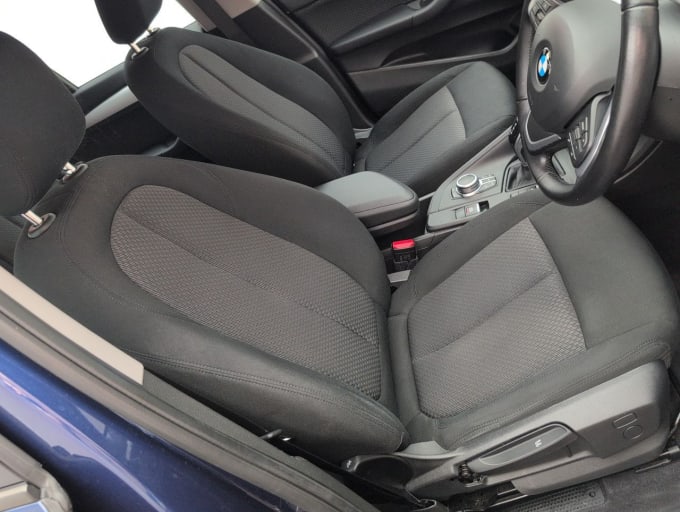 2025 BMW X1