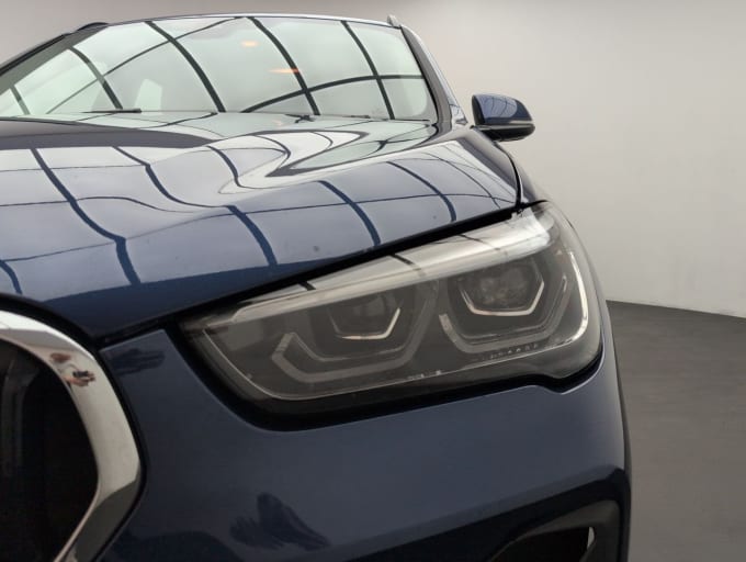 2025 BMW X1