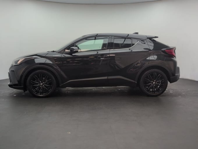 2025 Toyota C-hr