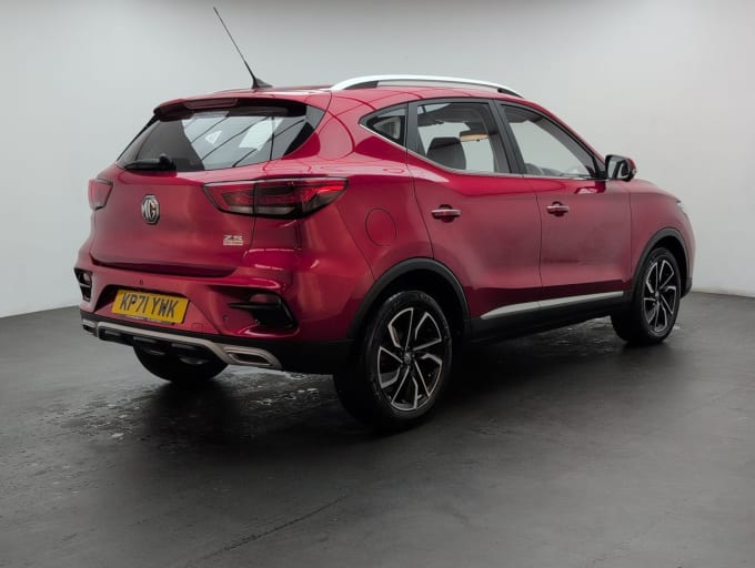 2025 Mg Mg Zs