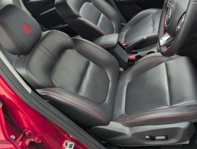 2025 Mg Mg Zs