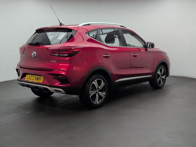 2025 Mg Mg Zs