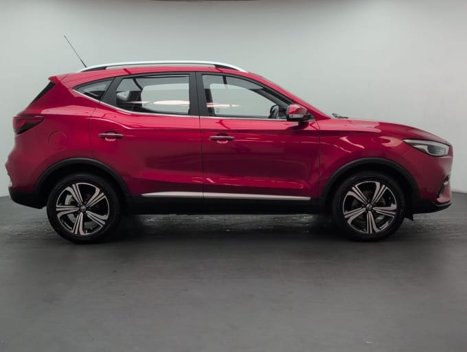 2025 Mg Mg Zs