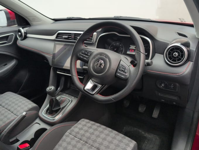 2025 Mg Mg Zs