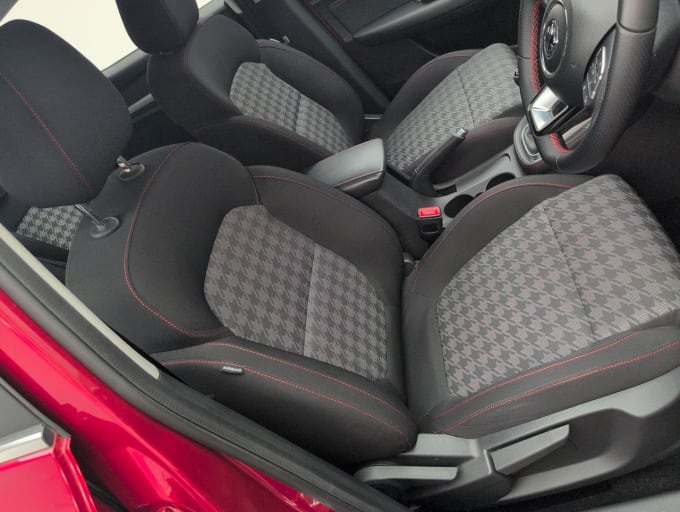 2025 Mg Mg Zs