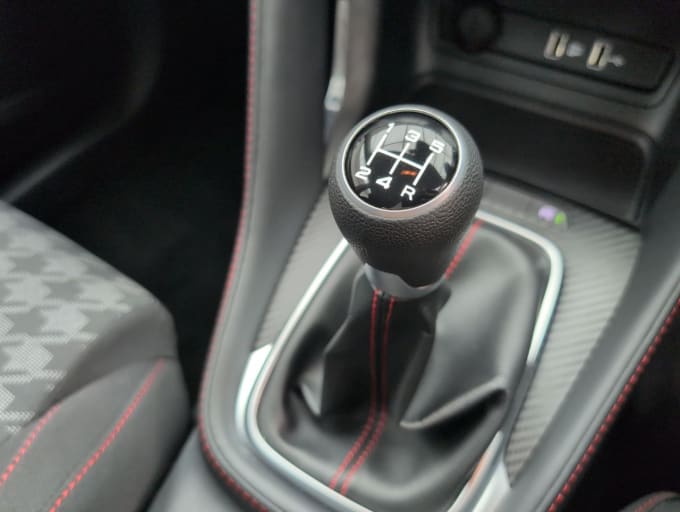 2025 Mg Mg Zs