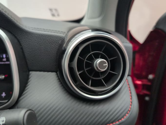 2025 Mg Mg Zs
