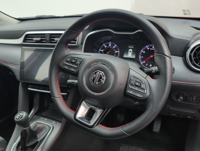 2025 Mg Mg Zs