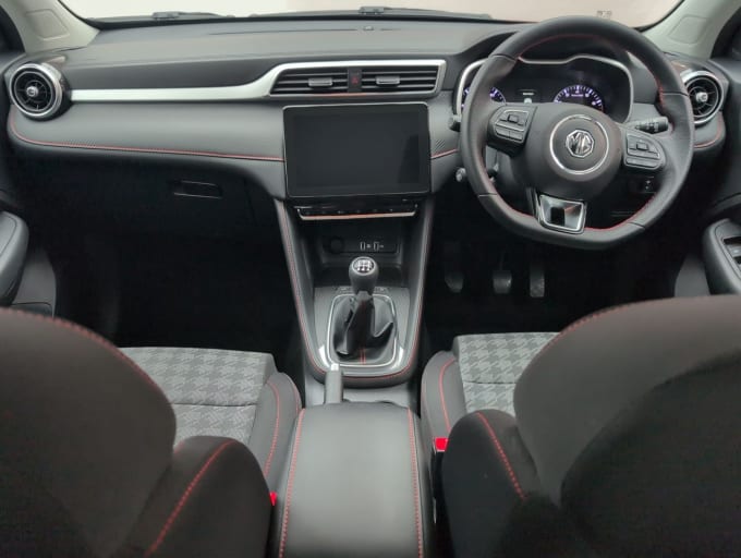 2025 Mg Mg Zs