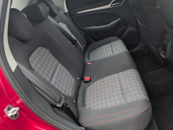 2025 Mg Mg Zs
