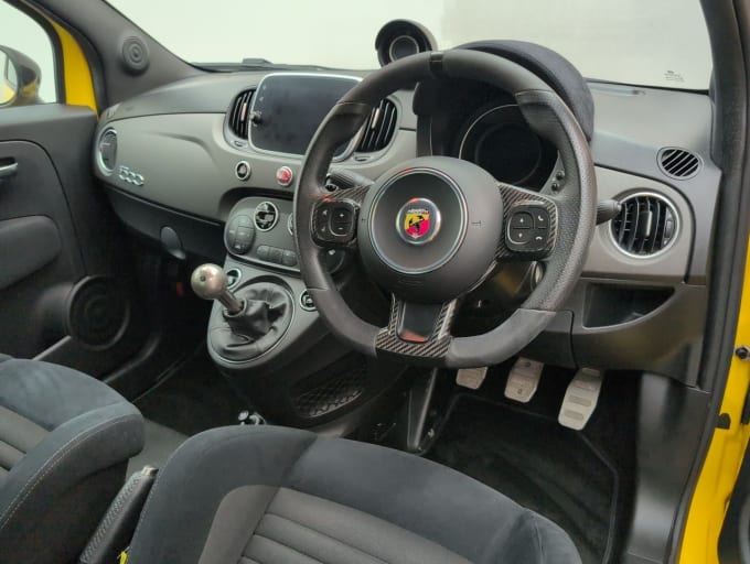2025 Abarth 595