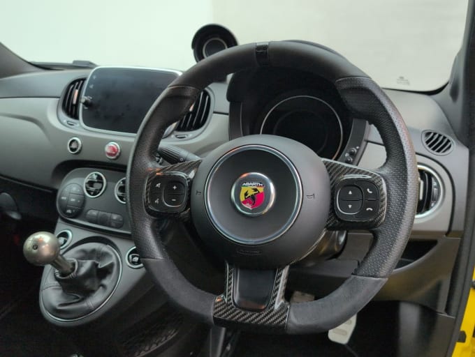 2025 Abarth 595