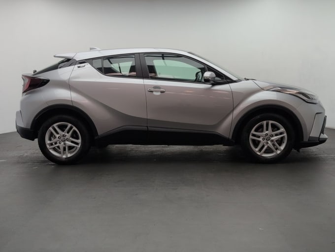 2025 Toyota C-hr
