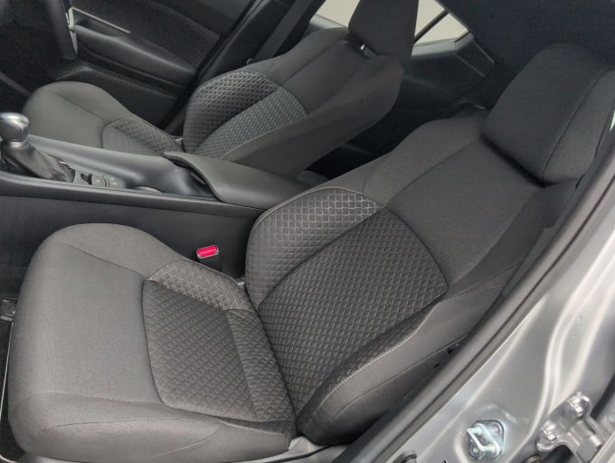 2025 Toyota C-hr