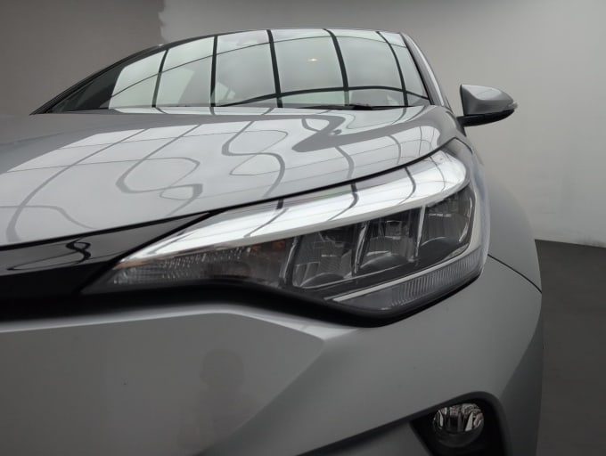 2025 Toyota C-hr