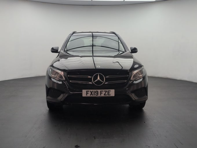 2025 Mercedes-benz Glc