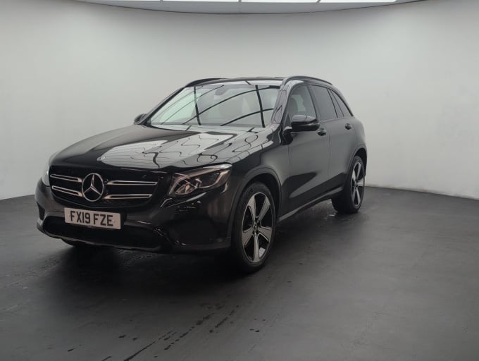 2025 Mercedes-benz Glc