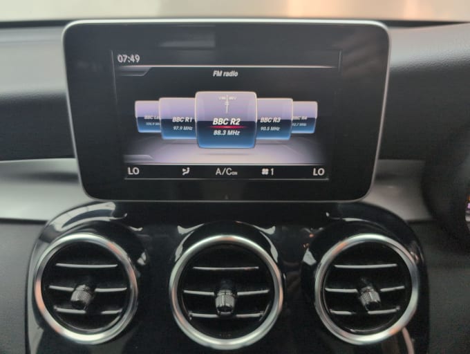 2025 Mercedes-benz Glc