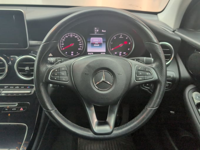 2025 Mercedes-benz Glc