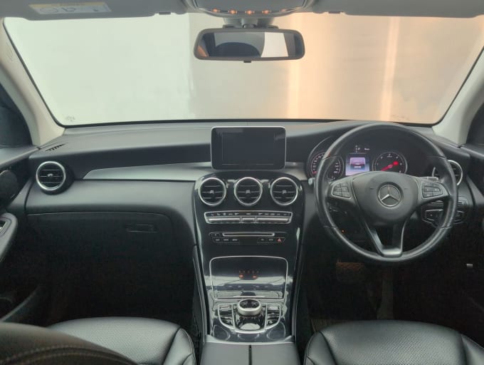 2025 Mercedes-benz Glc