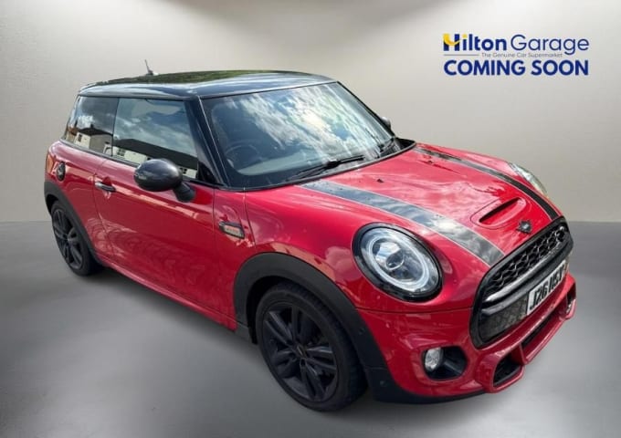 2025 Mini Hatch