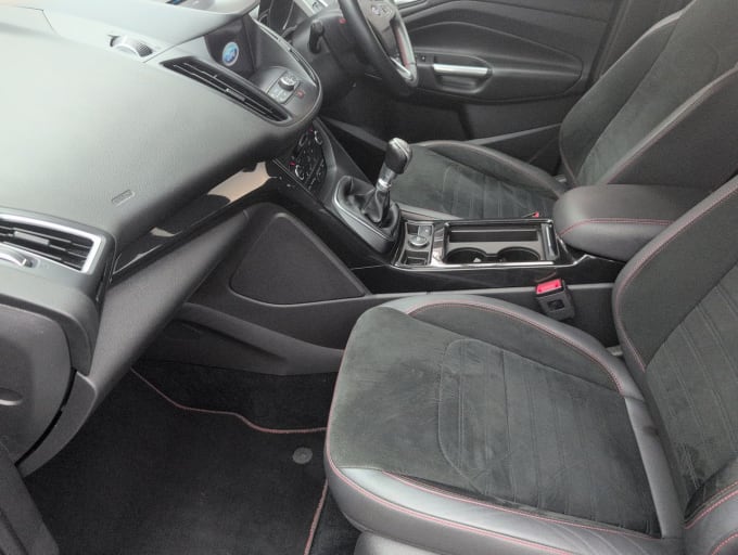 2025 Ford Kuga