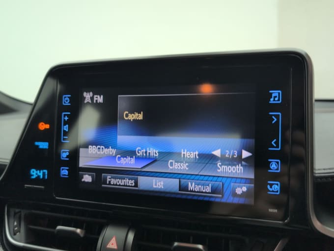 2025 Toyota C-hr