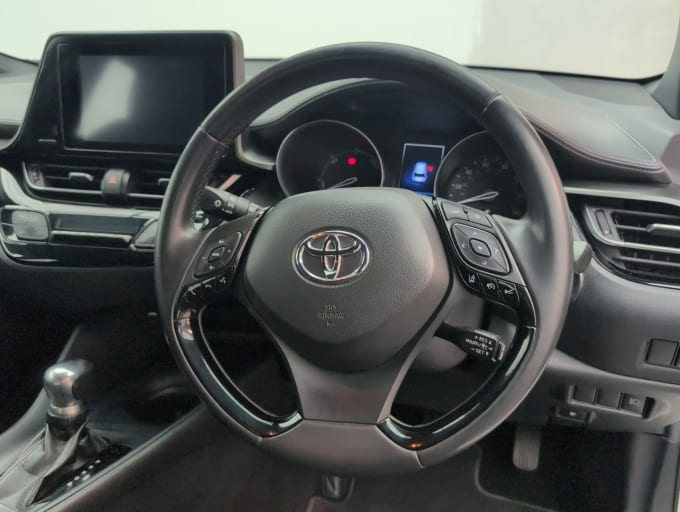 2025 Toyota C-hr