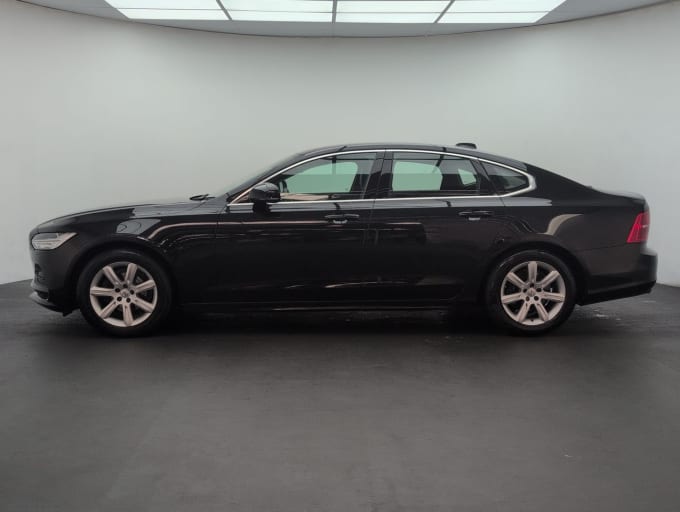 2025 Volvo S90