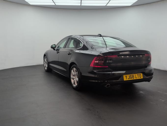 2025 Volvo S90