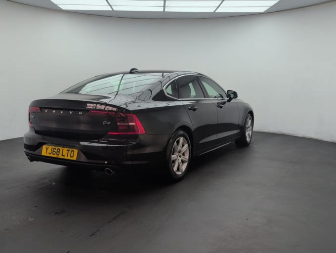 2025 Volvo S90